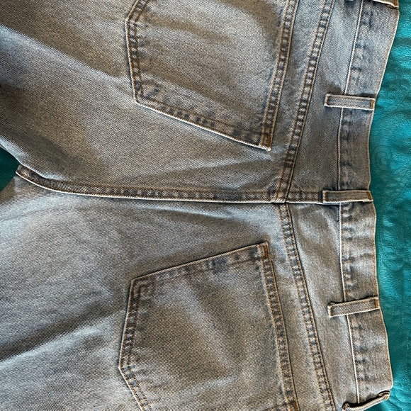 Great Pair of Men’s Blue Jeans - Picture 5 of 6
